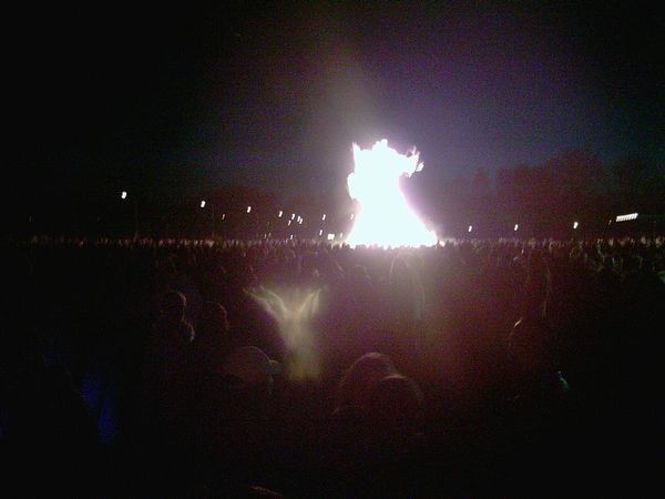10.04.2004 - Osterfeuer "Wiesenweg" in Brandenburg a.d.H. (GER)